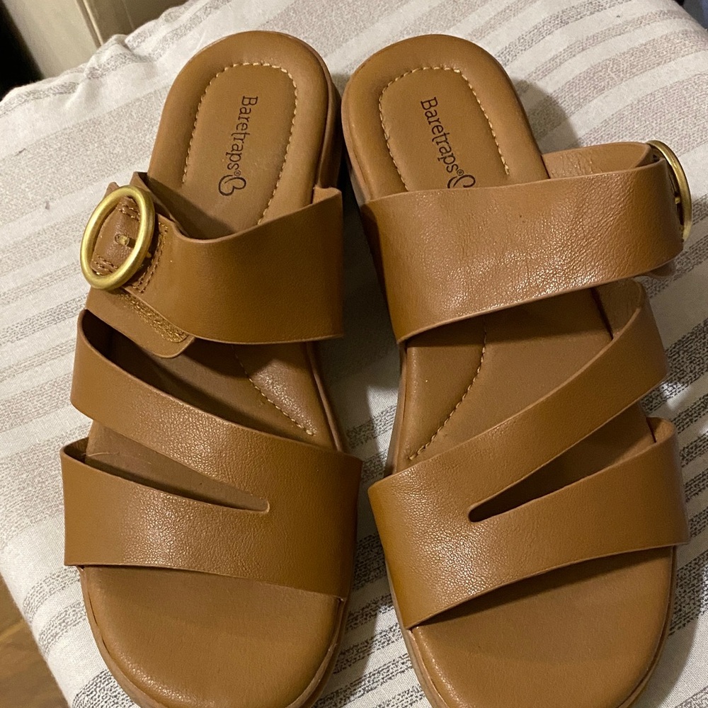 BareTraps Women's Brown Slide Sandals